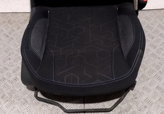 ASIENTO DELANTERO DERECHO PEUGEOT 2008 HM01
