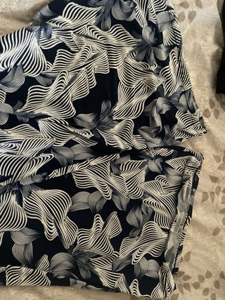 Pantaloni estivi fantasia blu e bianchi