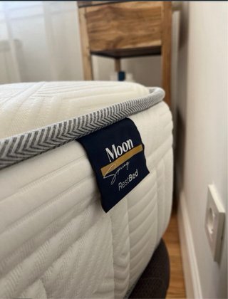 Colchón y Cama 135cm Madera NUEVO