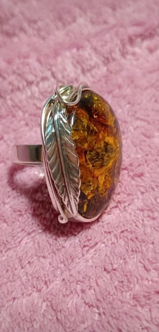 Espectacular Anillo de Ámbar Puro 100%.