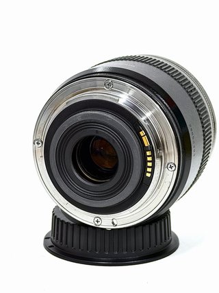 Canon EF-S 60mm f/2.8 Macro USM