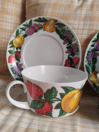 2 Tazas y Platos Frutas Cerámica