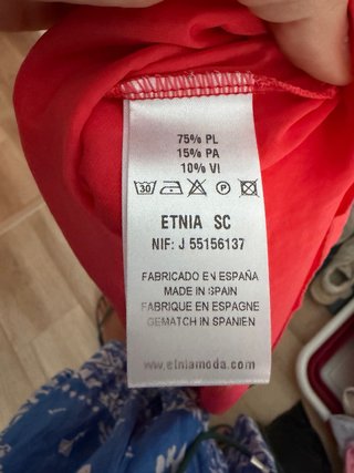 Vestido rojo con pedrería