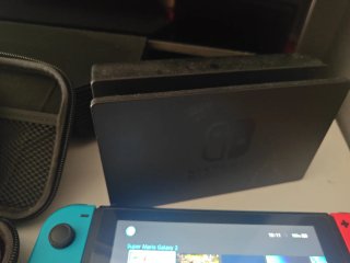 Nintendo Switch 128GB + Accesorios + DBI