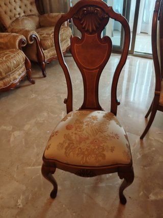 Salón completo estilo clásico