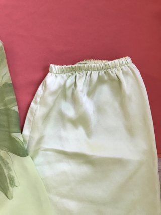 Camisón lencero y pijama floral