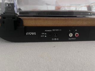 Tocadiscos Inves con altavoces integrados