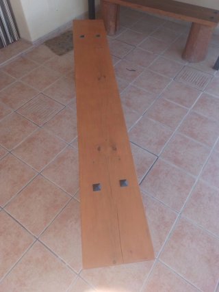 Banco de madera rústico