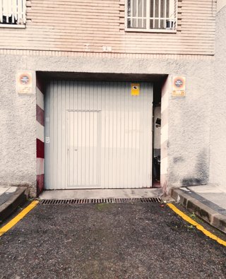 Consigue Garaje Amplio seguro y tranquilo Alcorcón
