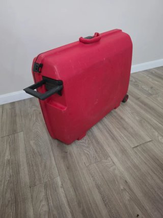 Maleta Samsonite Roja Rígida con Ruedas