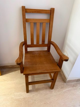 Silla de comedor de madera