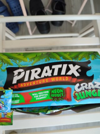 21 Sobres Piratix Adventure World, 17,95€