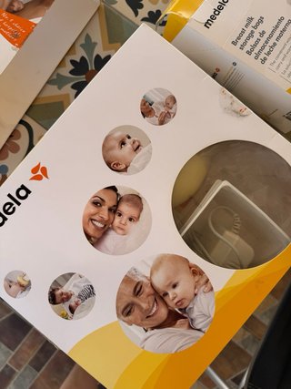 Sacaleches Medela con bolsas