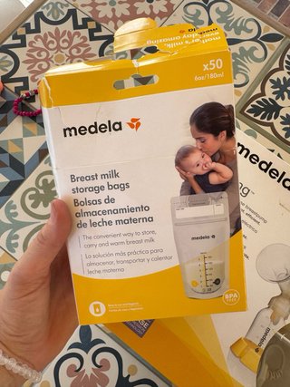 Sacaleches Medela con bolsas