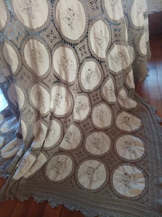 Copriletto vintage fatto a mano