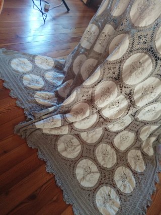 Copriletto vintage fatto a mano
