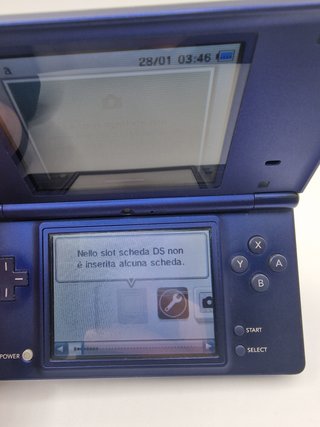 Nintendo DSi Blu funzionante con caricatore
