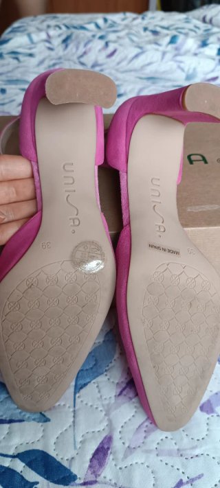 Zapatos tacón Unisa rosas