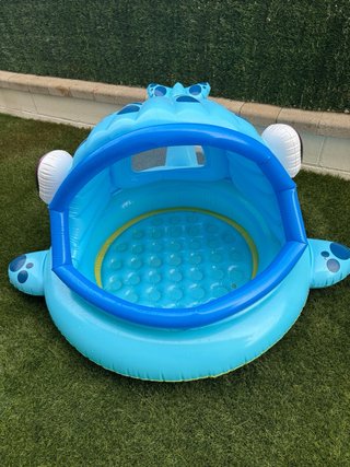 Piscina hinchable infantil azul y rosa