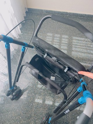 Andador para mayores sin estrenar