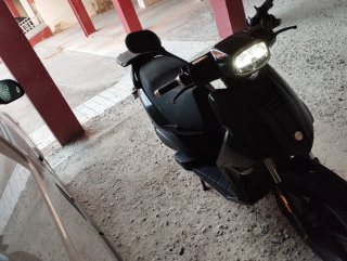 Zeway Swapper X+ Eléctrica 125cc moto scooter