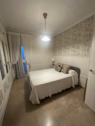 Alquilo apartmento temporada escolar en Cádiz.