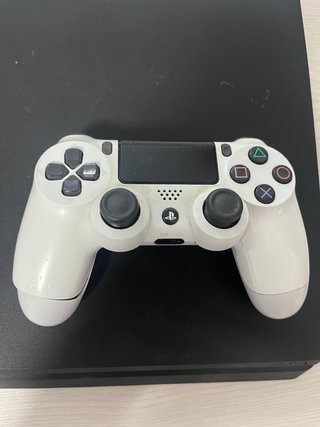PS4 Slim Nero + Controller Bianco + giochi + cavi