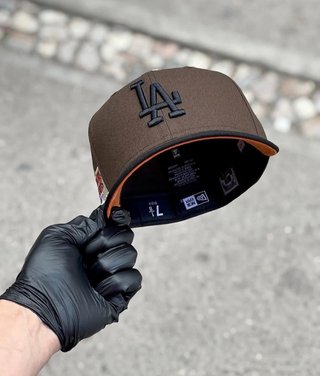 Gorra New Era LA Marrón y Negra