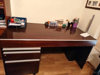 Mesa despacho semi nueva   Se puede desmontar