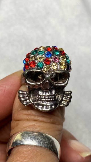 Anillo Calavera con Cristales Multicolor
