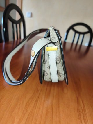 Bolso Guess Beige