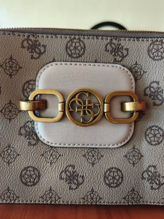 Bolso Guess Beige