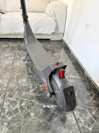 Patinete Eléctrico Xiaomi 4 Lite 2ª Gen