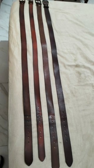 Cinturones de cuero marrones