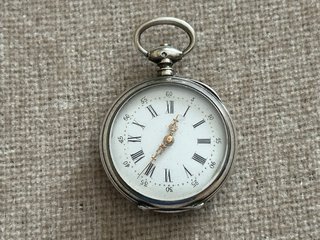 DOS RELOJES  DE BOLSILLO ANTIGUOS