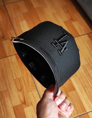Gorra New Era LA Negra