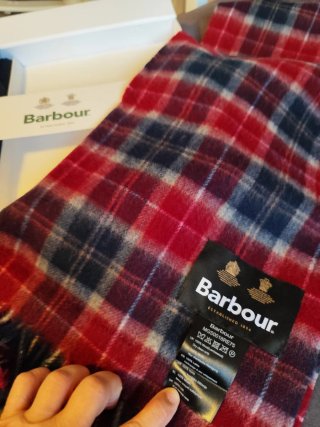Barbour Set Regalo Bufanda y Guantes Tartán