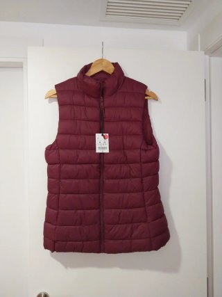Chaleco ligero granate talla M