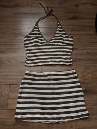 Conjunto de crochet rayas marrones y blancas