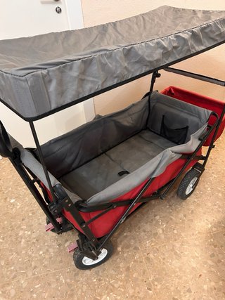 Carro plegable de camping o playa.
