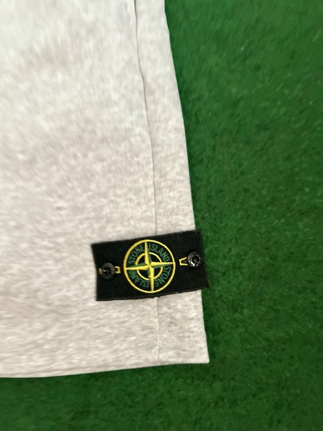Conjunto Stone Island Rosa y Gris