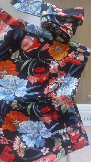 Pantaloni donna fantasia floreale
