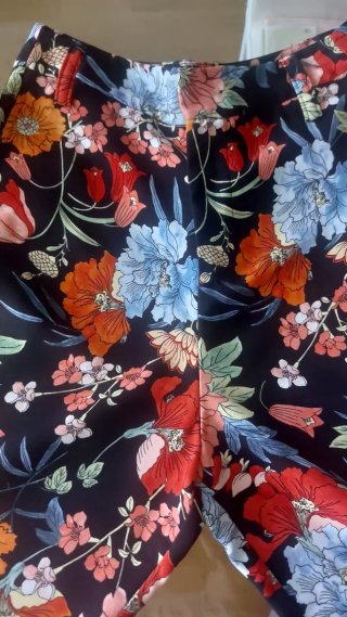 Pantaloni donna fantasia floreale