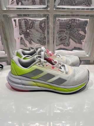 Zapatillas Adidas Mujer amarillas y Blancas