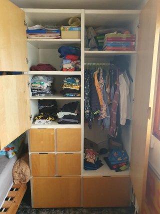 Armario/ roper infantil de madera