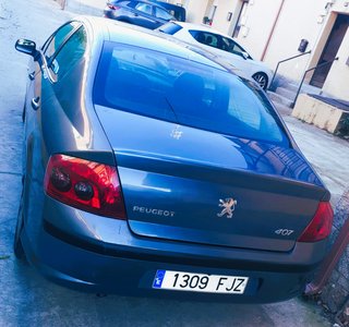 Peugeot 407 1.8 123 SR Sport