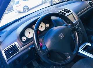 Peugeot 407 1.8 123 SR Sport