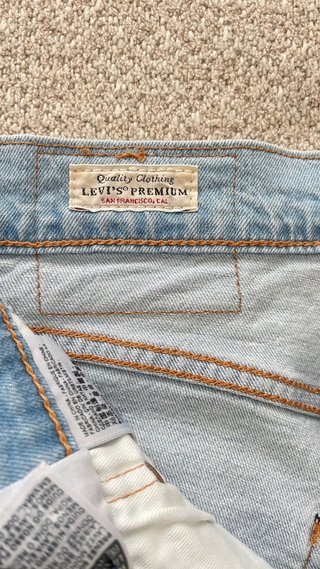 Pantalón Levi's 512 azul claro desgastado