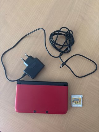 Nintendo 3DS Rossa + Caricabatterie + Super Mario Bros 2