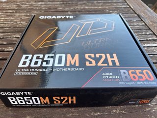 Gigabyte B650M S2H Placa Base